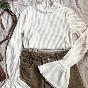 <3 bell sleeved white top